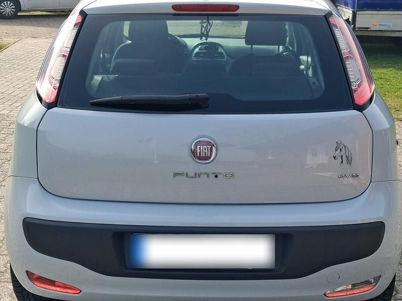 Gebraucht Fiat Punto 77 PS (56 kW) 2010 Weiß Kleinwagen