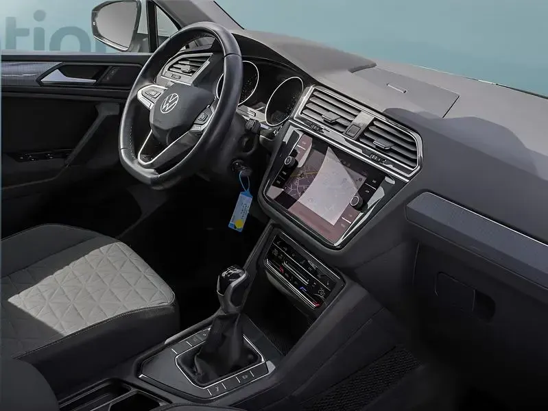 Gebraucht VW Tiguan 150 PS (110 kW) 2023 Weiß SUV