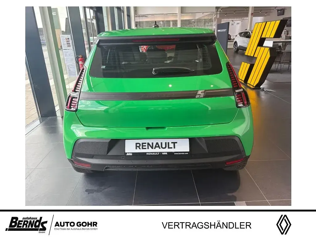 Neu Renault 5 E-Tech Evolution 89 kW (122 PS) 2026 Pop green! metallic Kleinwagen