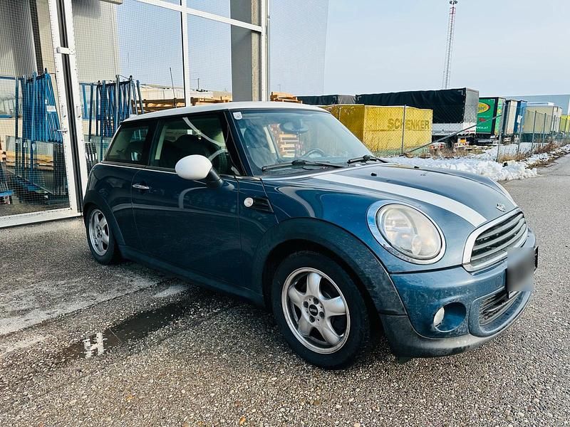 Gebraucht Mini Cooper 75 PS (55 kW) 2011 Blau Kleinwagen