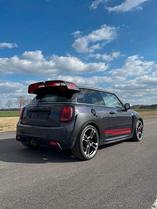 Gebraucht Mini John Cooper Works 306 PS (225 kW) 2020 Grau Kleinwagen