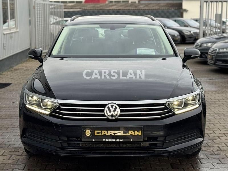 Gebraucht VW Passat 150 PS (110 kW) 2018 Schwarz Kombi