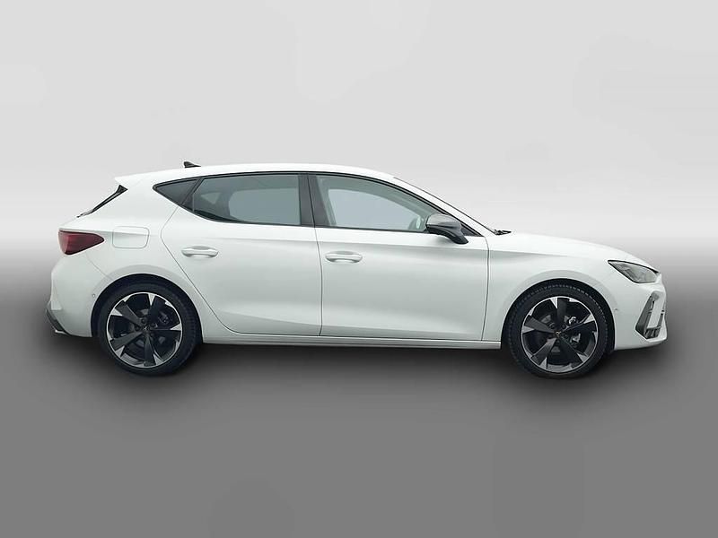 Usata Cupra Leon 150 CV (110 kW) 2025 Bianco Berlina