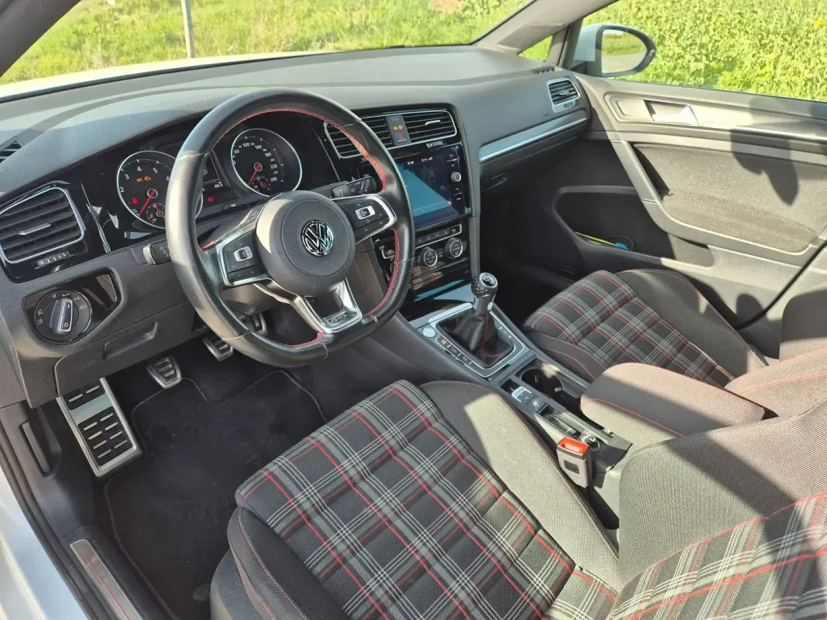 Gebraucht VW Golf VII GTI 230 PS (169 kW) 2017 Weiß Limousine