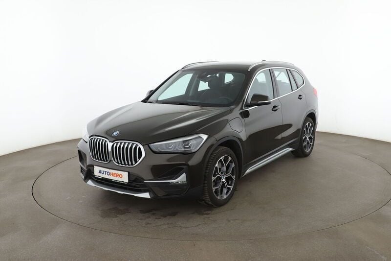 Braun Gebraucht 2020 BMW X1 xLine SUV | 25.400 € (Guter Preis) - Bild 1/4