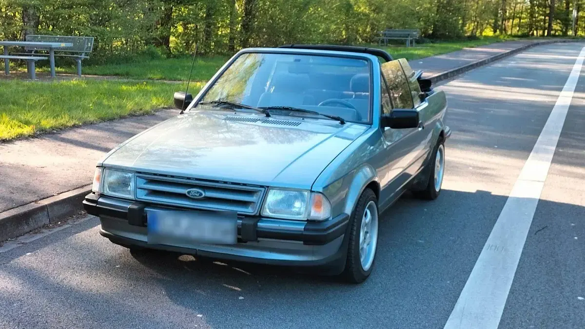 Gebraucht Ford Escort Cabriolet 105 PS (77 kW) 1987 Grau Cabrio