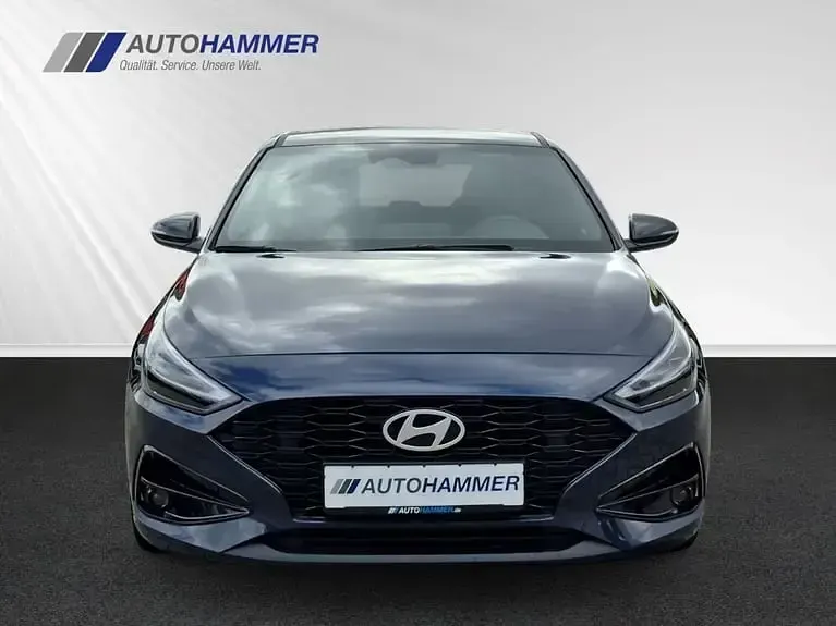Gebraucht Hyundai i30 Advantage 101 PS (74 kW) 2024 Blau Limousine