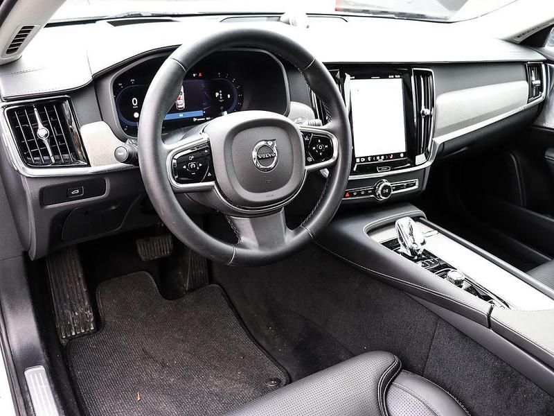 Gebraucht Volvo V90 CC Ultimate 250 PS (183 kW) 2024 Weiss Kombi