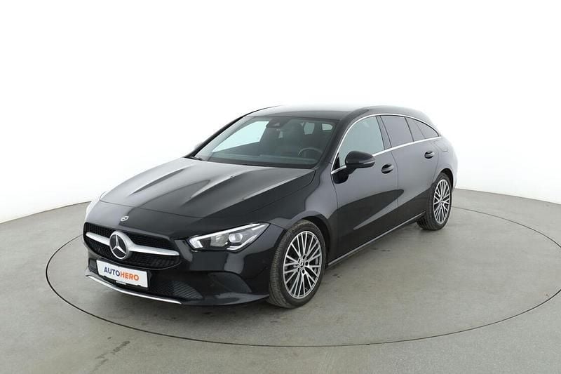 Schwarz Gebraucht 2021 Mercedes CLA200 Shooting Brake Progressive Kombi | 24.190 € (Fairer Preis) - Bild 1/3