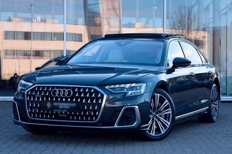 Grau Gebraucht 2023 Audi A8L Ambiente Limousine | 50.499 € (Superpreis) - Bild 1/4