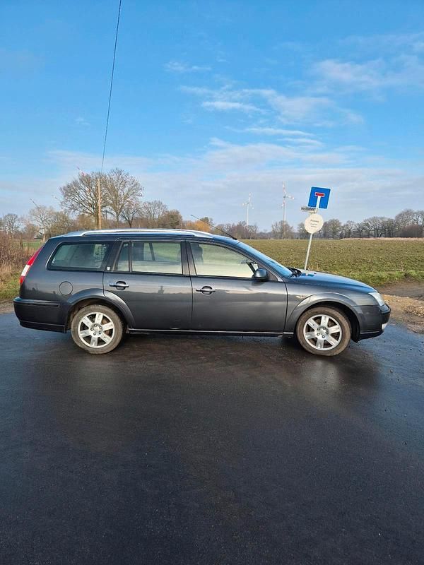 Blau Gebraucht 2006 Ford Mondeo Kombi | 699 € (Guter Preis) - Bild 1/4