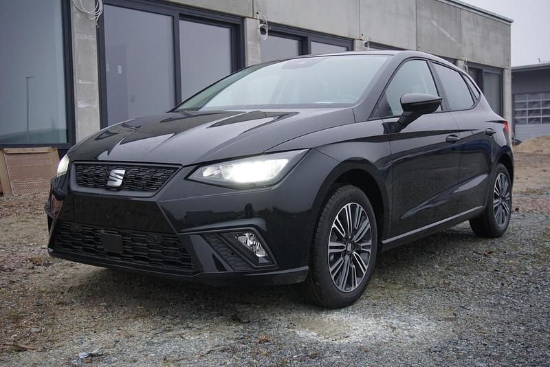 Neu Seat Ibiza Style 116 PS (85 kW) 2025 Schwarz Limousine