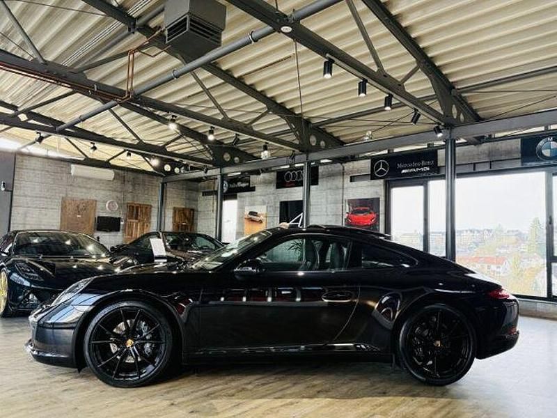 Gebraucht Porsche 911 Carrera 370 PS (272 kW) 2017 Tiefschwarzmetallic Coupé