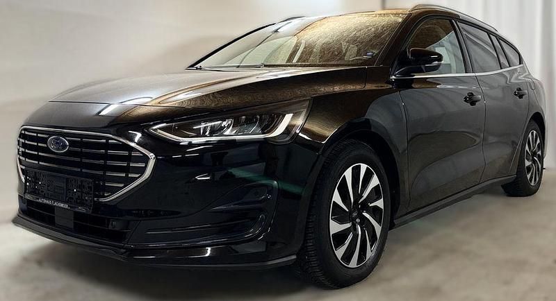 Gebraucht Ford Focus Titanium 116 PS (85 kW) 2025 Schwarz Limousine