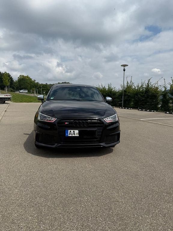 Schwarz Gebraucht 2015 Audi S1 Sportback Sport Kleinwagen | 22.000 € (Fairer Preis) - Bild 1/4