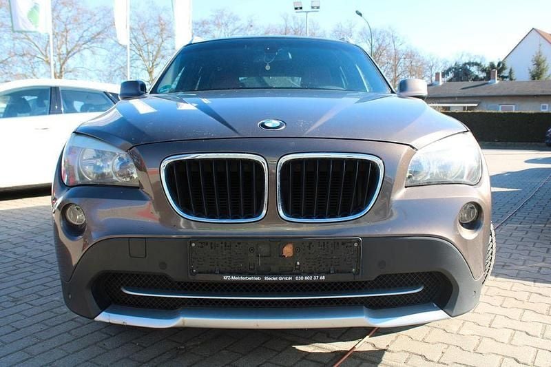 Gebraucht BMW X1 143 PS (105 kW) 2012 Sparkling bronze metallic SUV