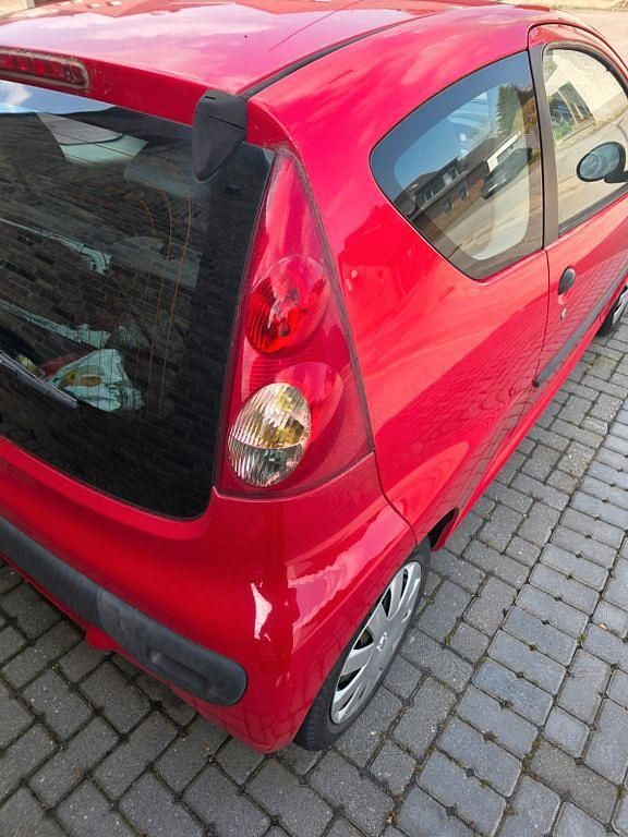 Gebraucht Peugeot 107 Filou 68 PS (50 kW) 2007 Rot Kleinwagen