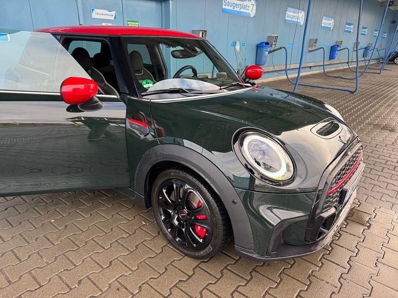 Gebraucht Mini John Cooper Works 231 PS (169 kW) 2021 Grün Kleinwagen
