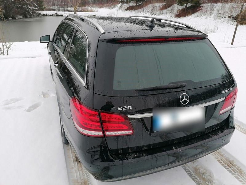 Gebraucht Mercedes E220 170 PS (125 kW) 2015 Schwarz Kombi