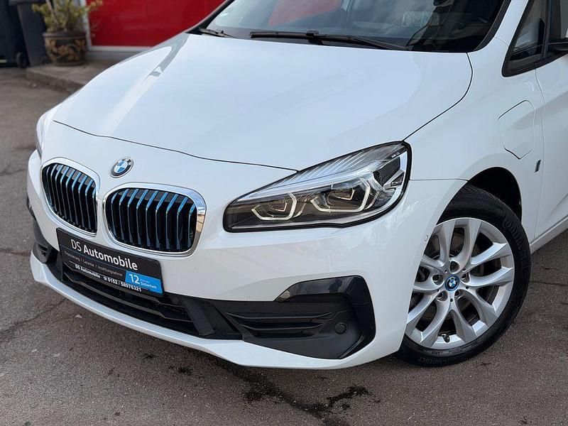 Gebraucht BMW 225 Active Tourer iPerformance 224 PS (164 kW) 2018 Weiß Van / Kleinbus