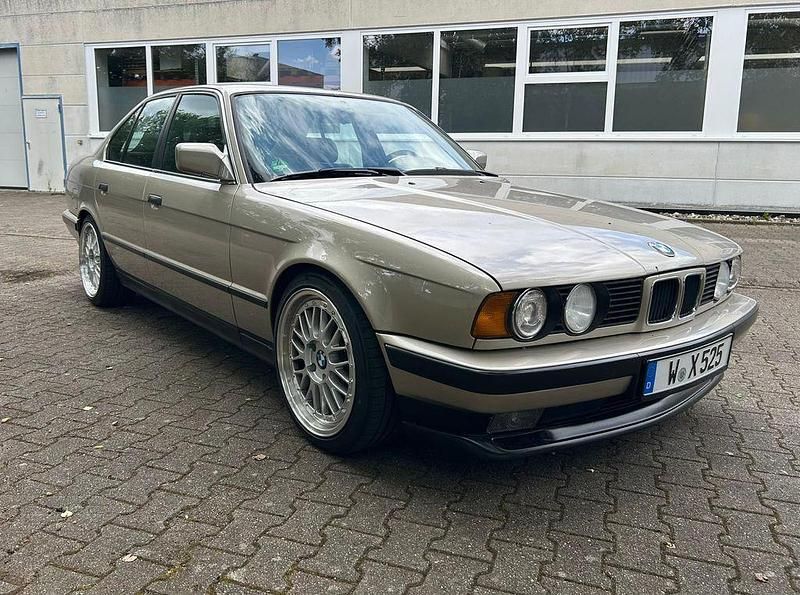 Gebraucht BMW 525 Performance 170 PS (125 kW) 1989 Beige Limousine