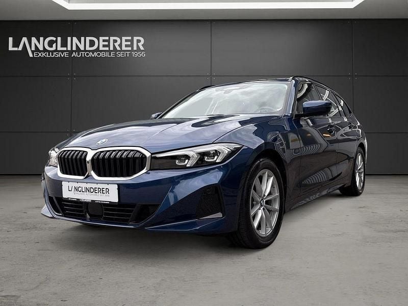 Phytonicblau metallic Gebraucht 2024 BMW 318 Kombi | 32.900 € (Fairer Preis) - Bild 1/4
