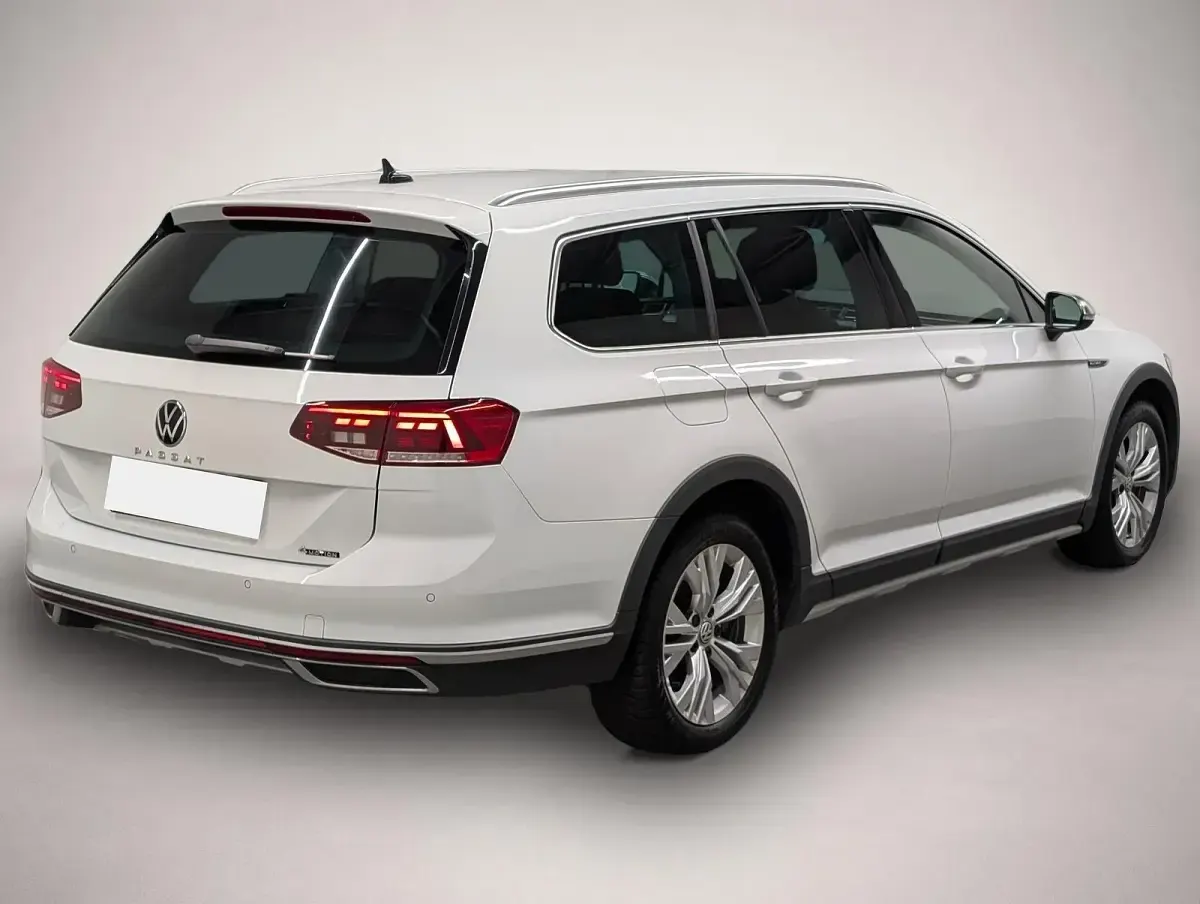 Gebraucht VW Passat Alltrack 200 PS (147 kW) 2021 Manufacturer Kombi