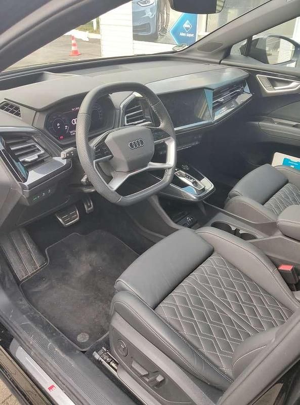 Schwarz Gebraucht 2023 Audi Q4 e-tron S-Line SUV | 44.000 € (Fairer Preis) - Bild 1/4