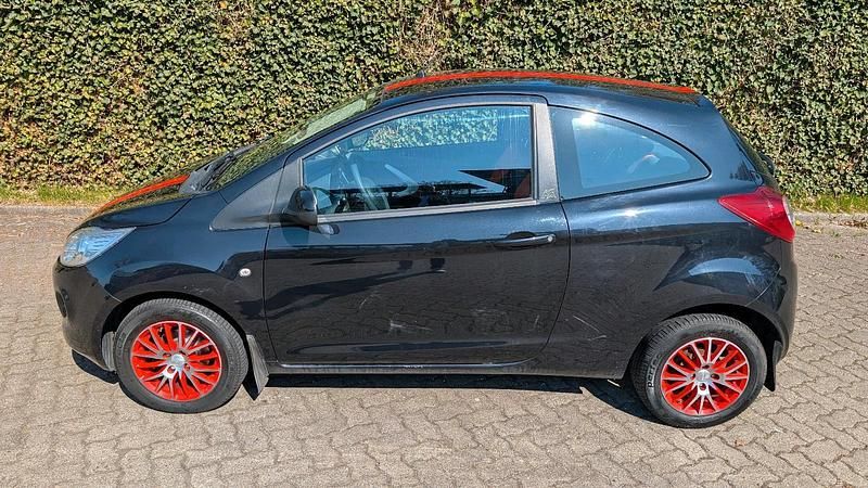 Schwarz Gebraucht 2012 Ford Ka Kleinwagen | 3.400 € (Fairer Preis) - Bild 1/4