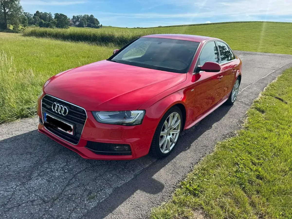 Gebraucht Audi A4 S-Line 245 PS (180 kW) 2012 Rot Limousine