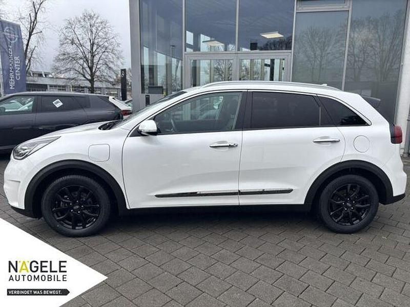 Gebraucht Kia Niro Spirit 141 PS (103 kW) 2018 Weiß SUV