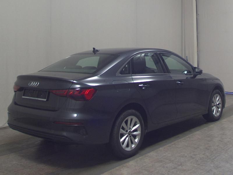 Gebraucht Audi A3 Ambiente 116 PS (85 kW) 2023 Grau Limousine