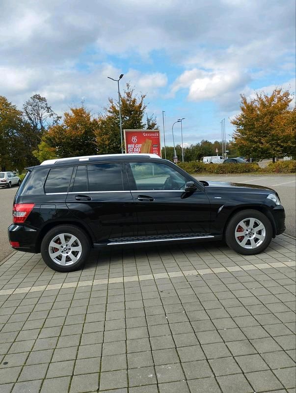 Gebraucht Mercedes GLK250 204 PS (150 kW) 2011 Schwarz SUV