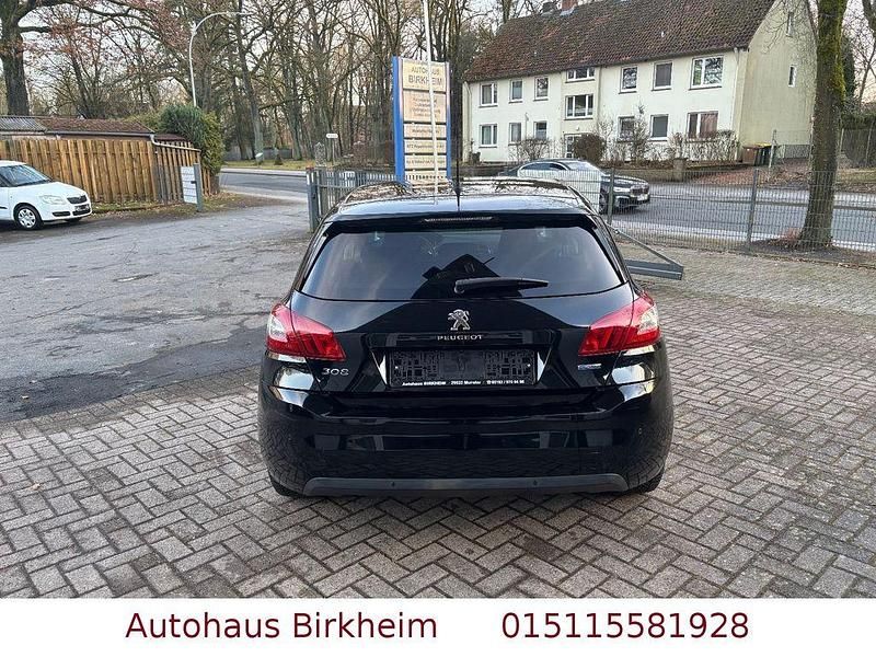 Gebraucht Peugeot 308 Allure 131 PS (96 kW) 2016 Schwarz Limousine