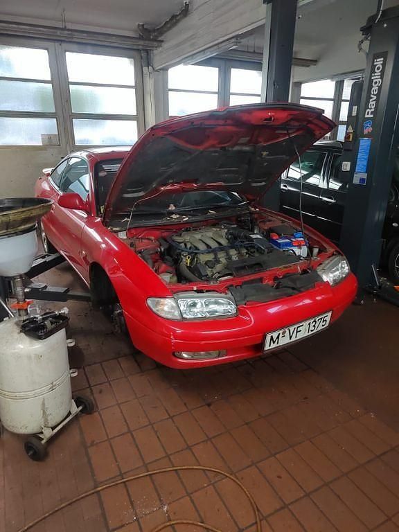Gebraucht Mazda MX6 165 PS (121 kW) 1992 Rot Coupé