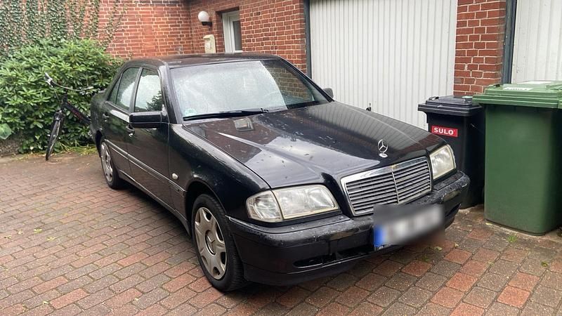 Gebraucht 1999 Mercedes C180 Limousine | 1.110 € (Superpreis) - Bild 1/4