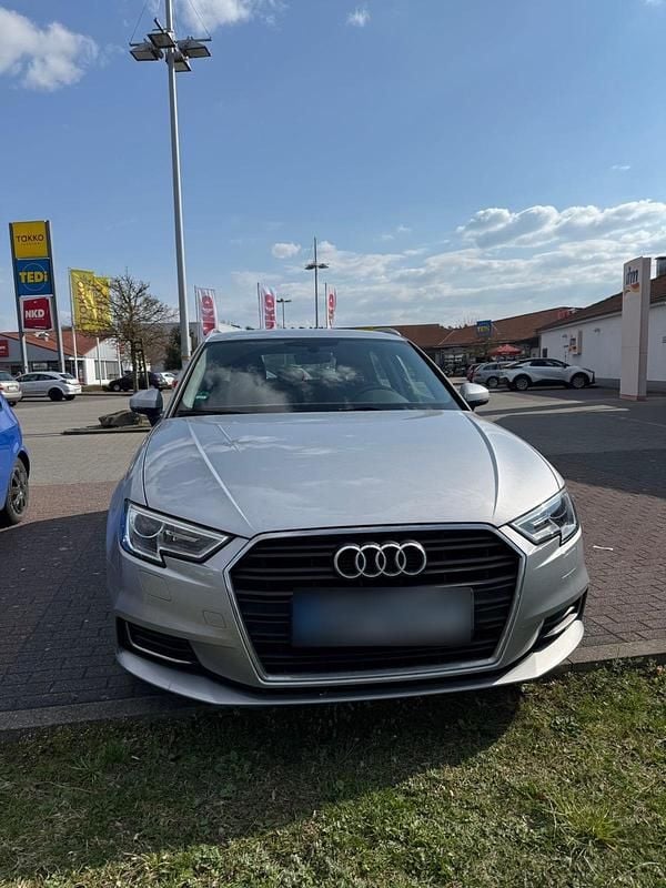 Gebraucht Audi A3 150 PS (110 kW) 2017 Silber Limousine