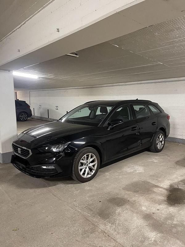 Schwarz Gebraucht 2024 Seat Leon CUPRA Kombi | 21.999 € (Guter Preis) - Bild 1/4