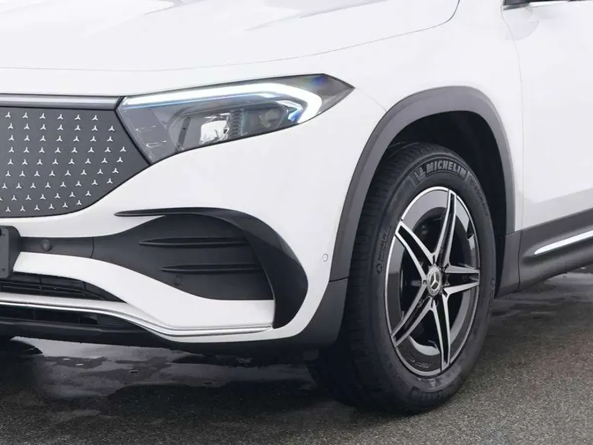 Gebraucht Mercedes EQB350 214 kW (292 PS) 2024 Weiß SUV