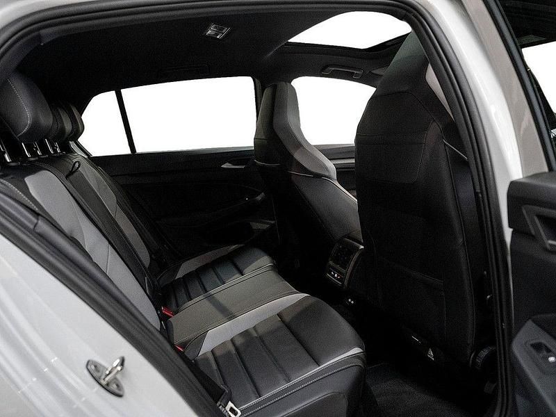 Neu VW Golf VIII GTE 272 PS (200 kW) 2026 Weiß Limousine