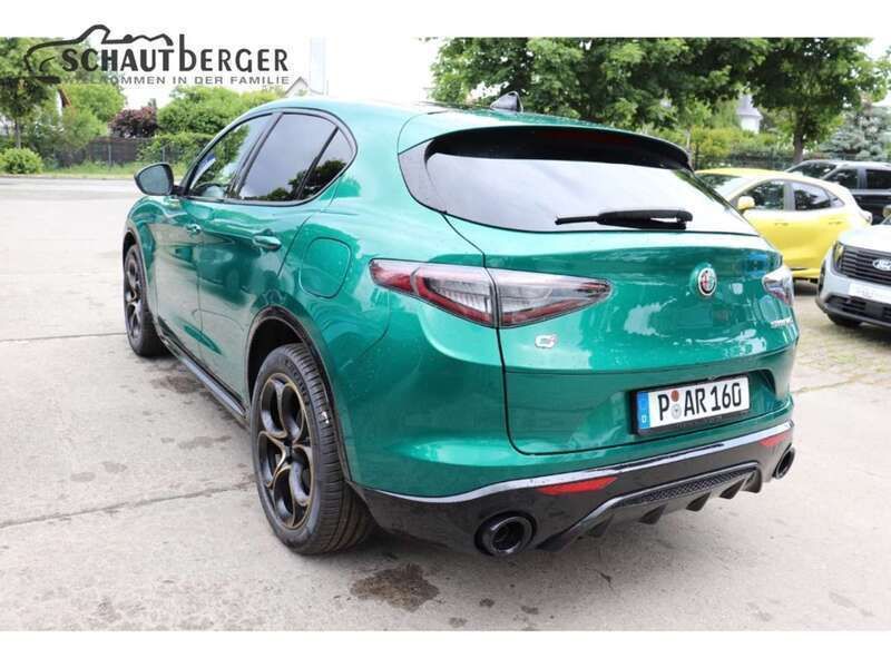 Gebraucht Alfa Romeo Stelvio 280 PS (205 kW) 2025 Gruen SUV