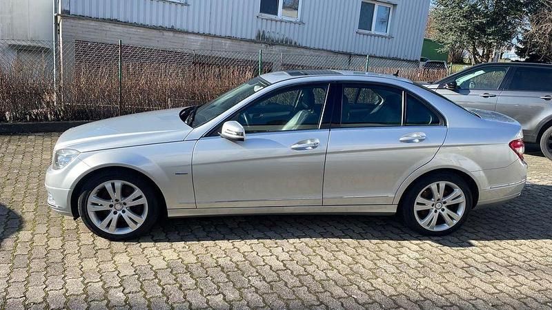 Gebraucht Mercedes C350 231 PS (169 kW) 2010 Silber Limousine