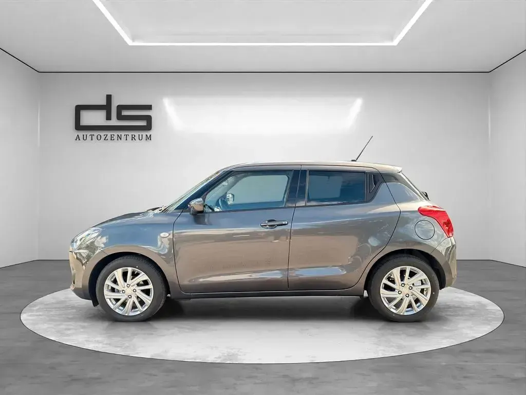 Gebraucht Suzuki Swift Comfort 83 PS (61 kW) 2023 Grau Kleinwagen