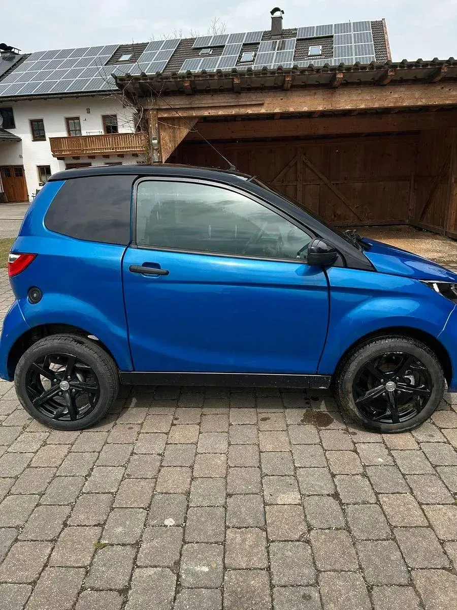 Używany Aixam City 2023 Niebieski Hatchback