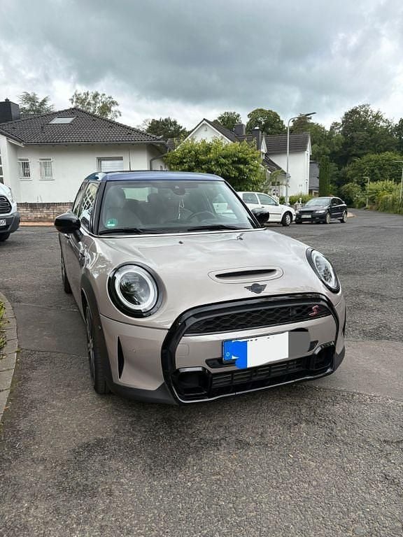 Grau Gebraucht 2021 Mini Cooper S Kleinwagen | 25.500 € (Guter Preis) - Bild 1/4