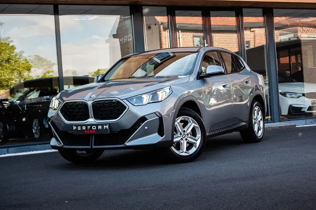 Käytetty BMW X2 Performance 156 HP (114 kW) 2024 Harmaa Katumaasturi