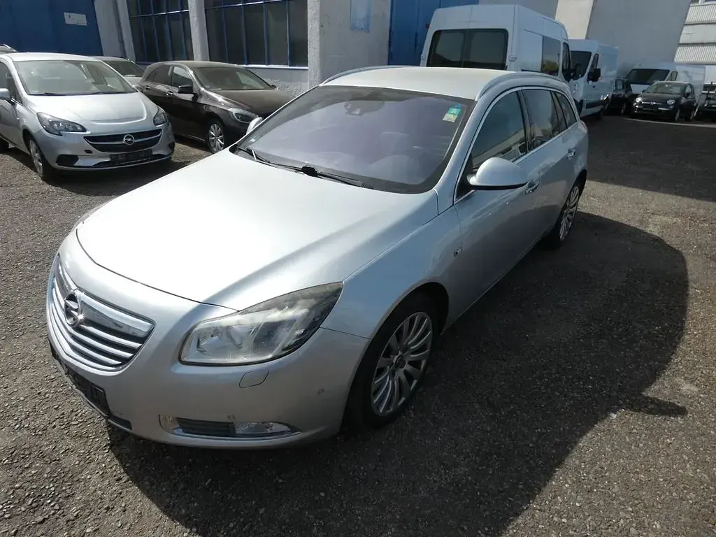 Gebraucht Opel Insignia Innovation 260 PS (191 kW) 2011 Silber Kombi