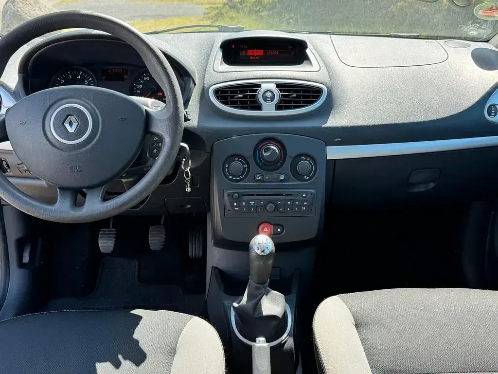 Gebraucht Renault Clio IV 75 PS (55 kW) 2012 Schwarz Limousine