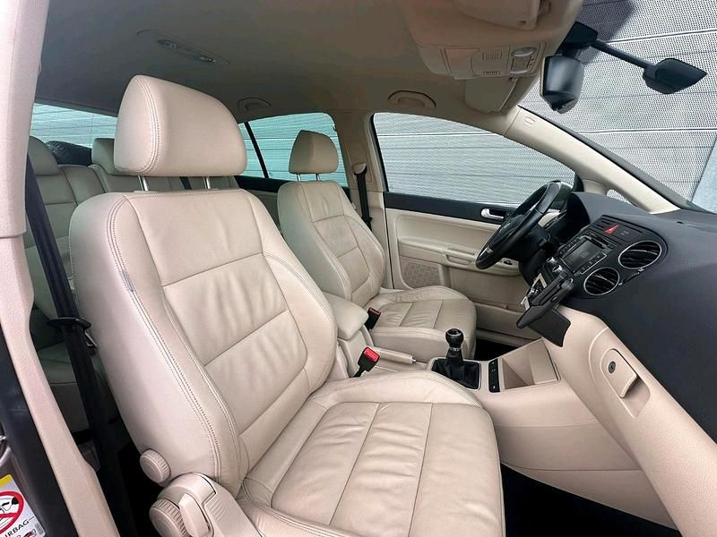 Gebraucht VW Golf VI Highline 122 PS (89 kW) 2010 Braun Kleinwagen