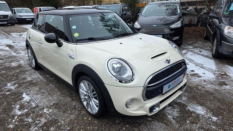Gebraucht Mini Cooper SD Chili 170 PS (125 kW) 2016 Weiß Kleinwagen